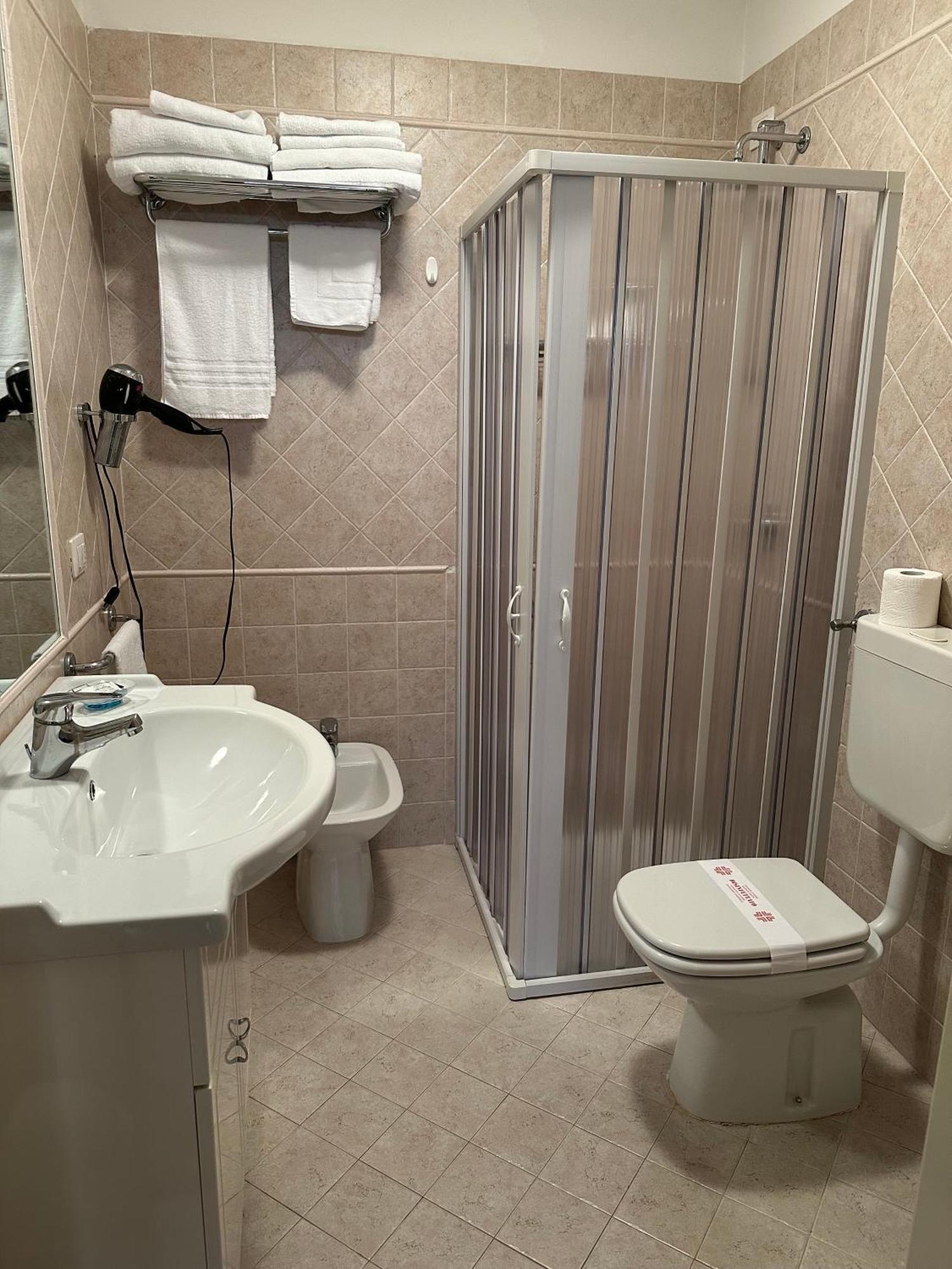 Nauthotel 格拉多 外观 照片